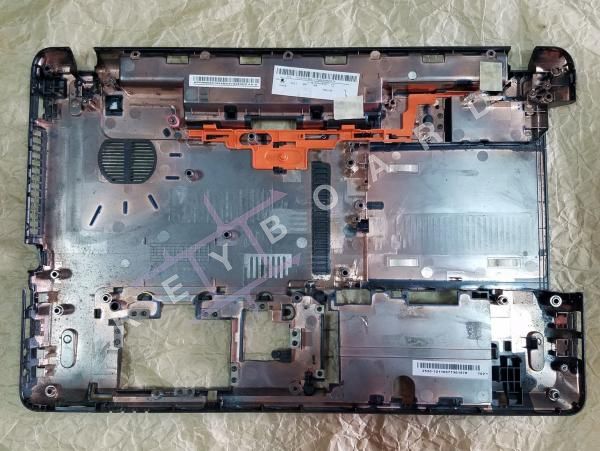 Нижня частина Packard Bell Easynote F4211